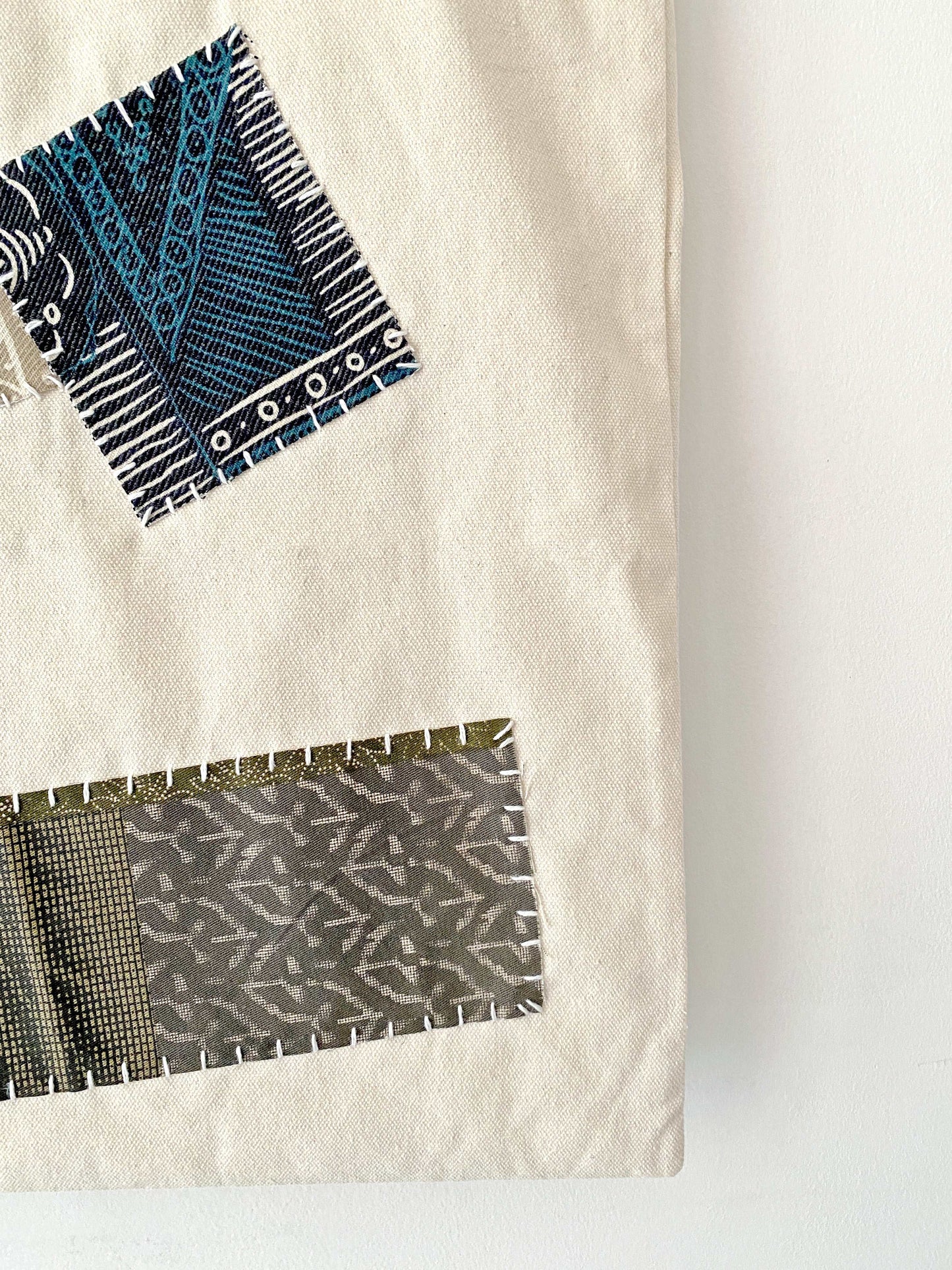 Ideal travel companion for slow-travel enthusiasts and beach wanderers.