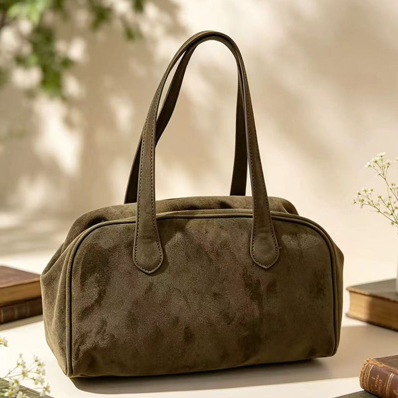 Daytime handbag for casual plans and light packing