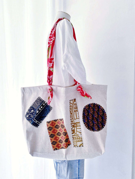 Why many in the Reddit r/Sustainability community prefer heavy-duty natural canvas: it’s about having one bag that lasts a decade.