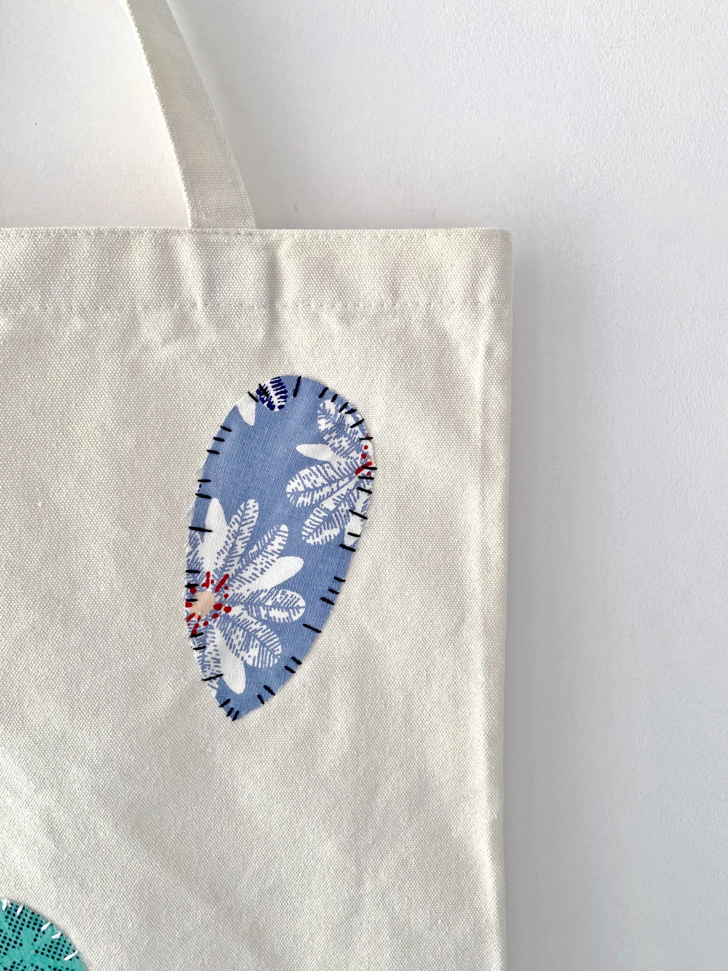 Artistic tote suitable for slow living and cozy lifestyles