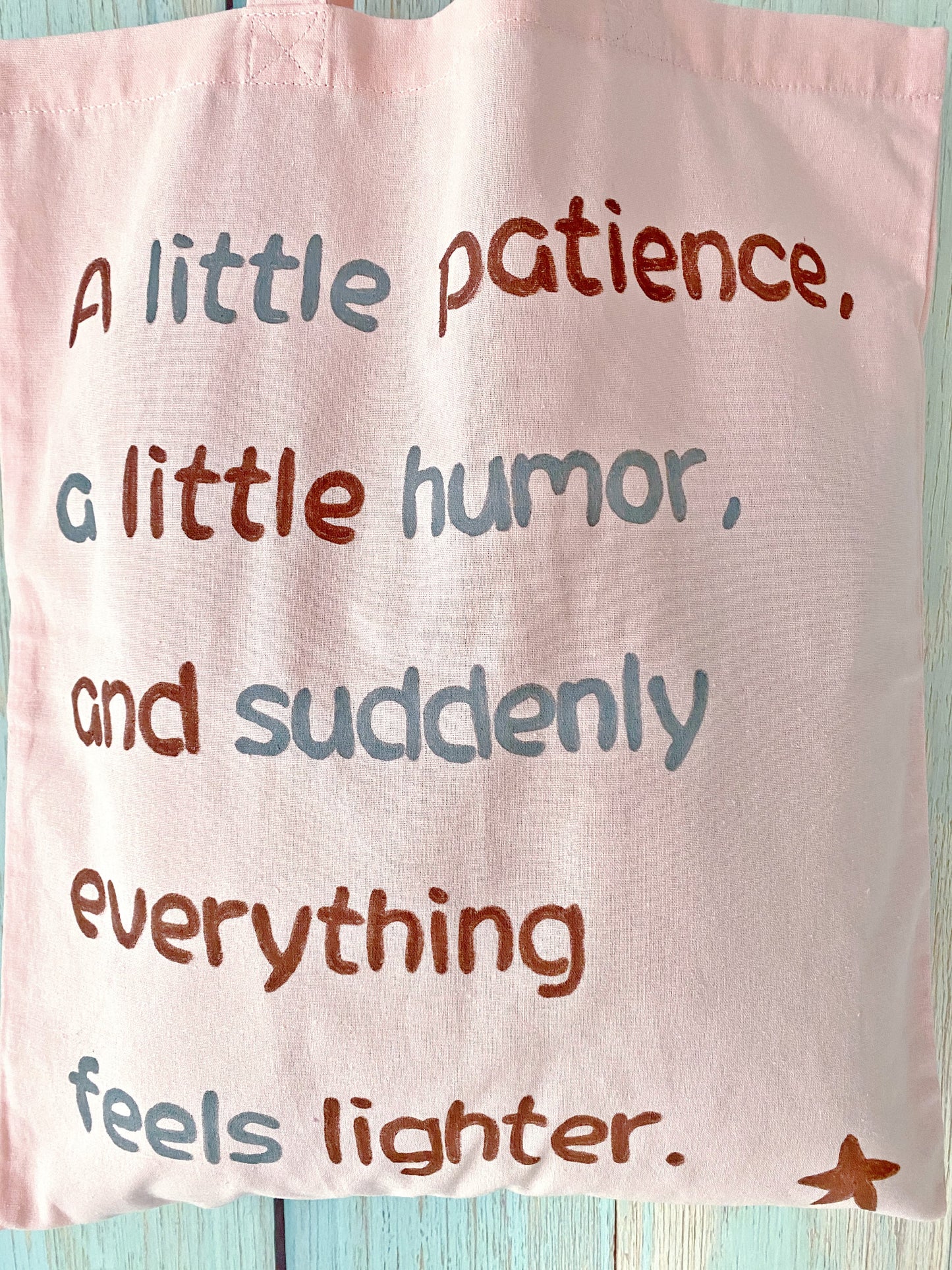 Highly-rated eco-friendly bag for customers in Europe (EU) searching for sustainable fashion.