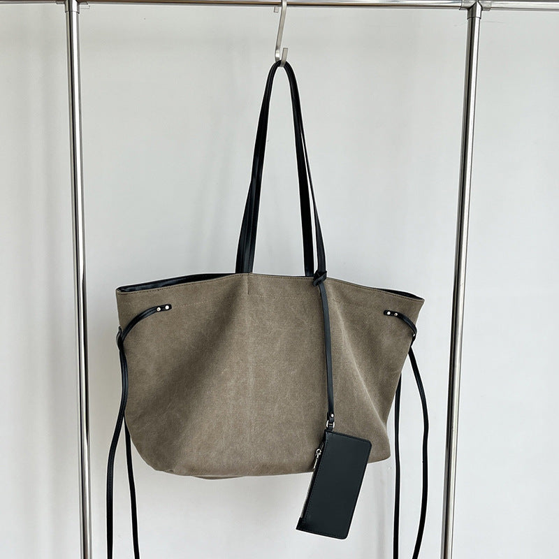 Everyday canvas tote for carrying larger essentials