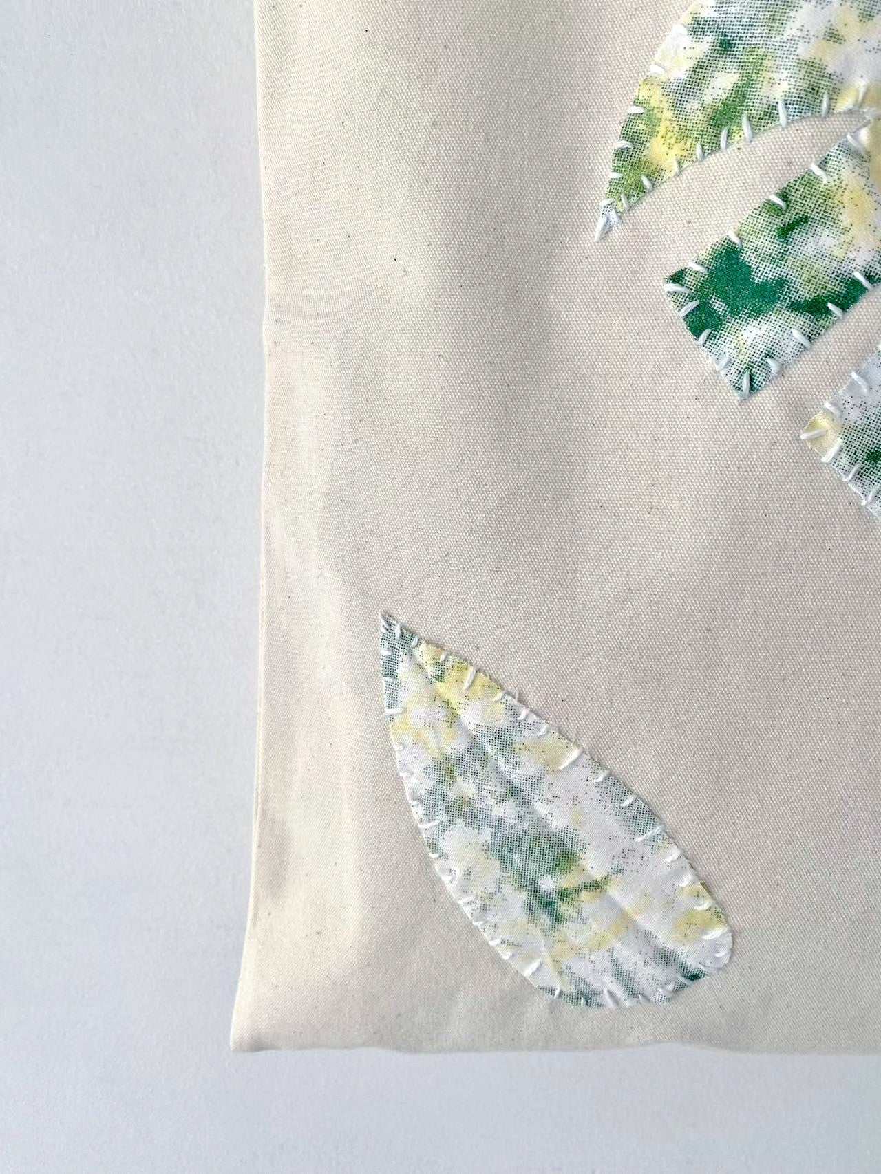 versatile bag that fits both weekdays and weekends