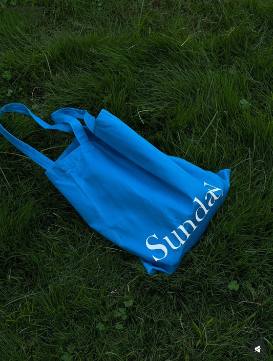 Comparison between a flimsy promotional bag and a sturdy, sustainable canvas tote for daily use.