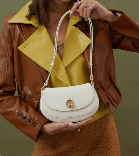 How to Choose the Best Leather Handbag Your Personal Style