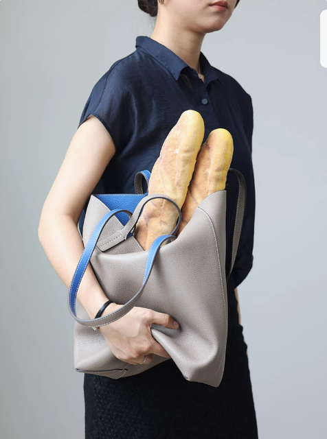 Crossbody leather handbag with adjustable strap for everyday use