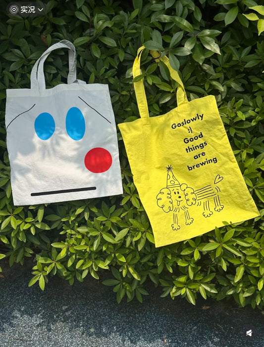 Stylish reusable canvas bags for beach trips and everyday use