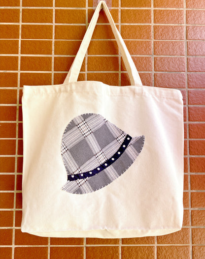 understated fabric bag for people who dislike logos