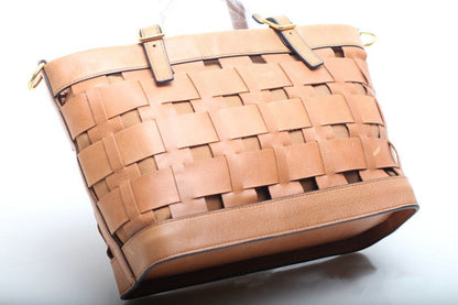 Classic Handcrafted Leather Tote Bag for Ladies woyaza
