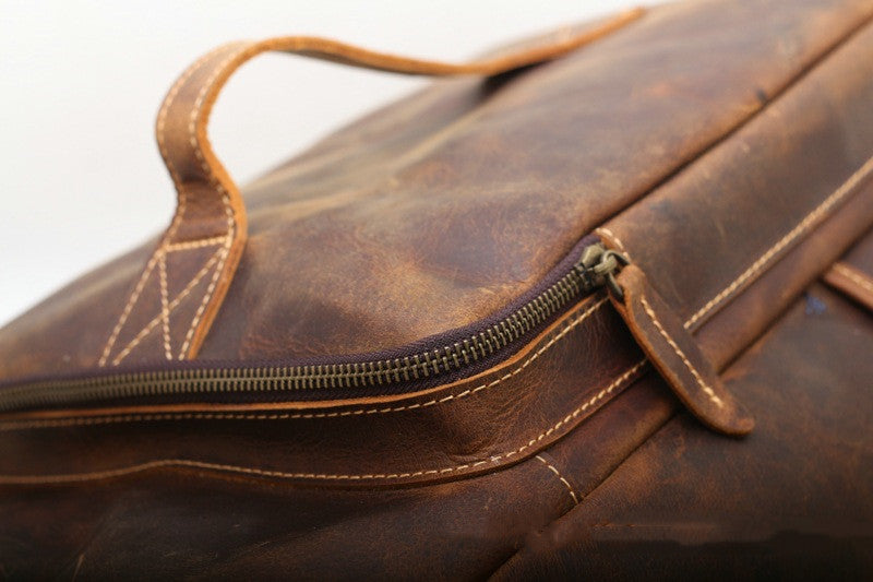 Sophisticated Men's Travel Backpack with Vintage Appeal woyaza