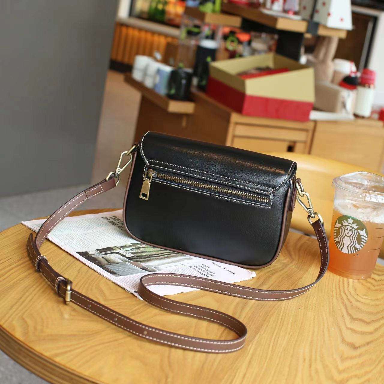 Crossbody Bag Brown woyaza