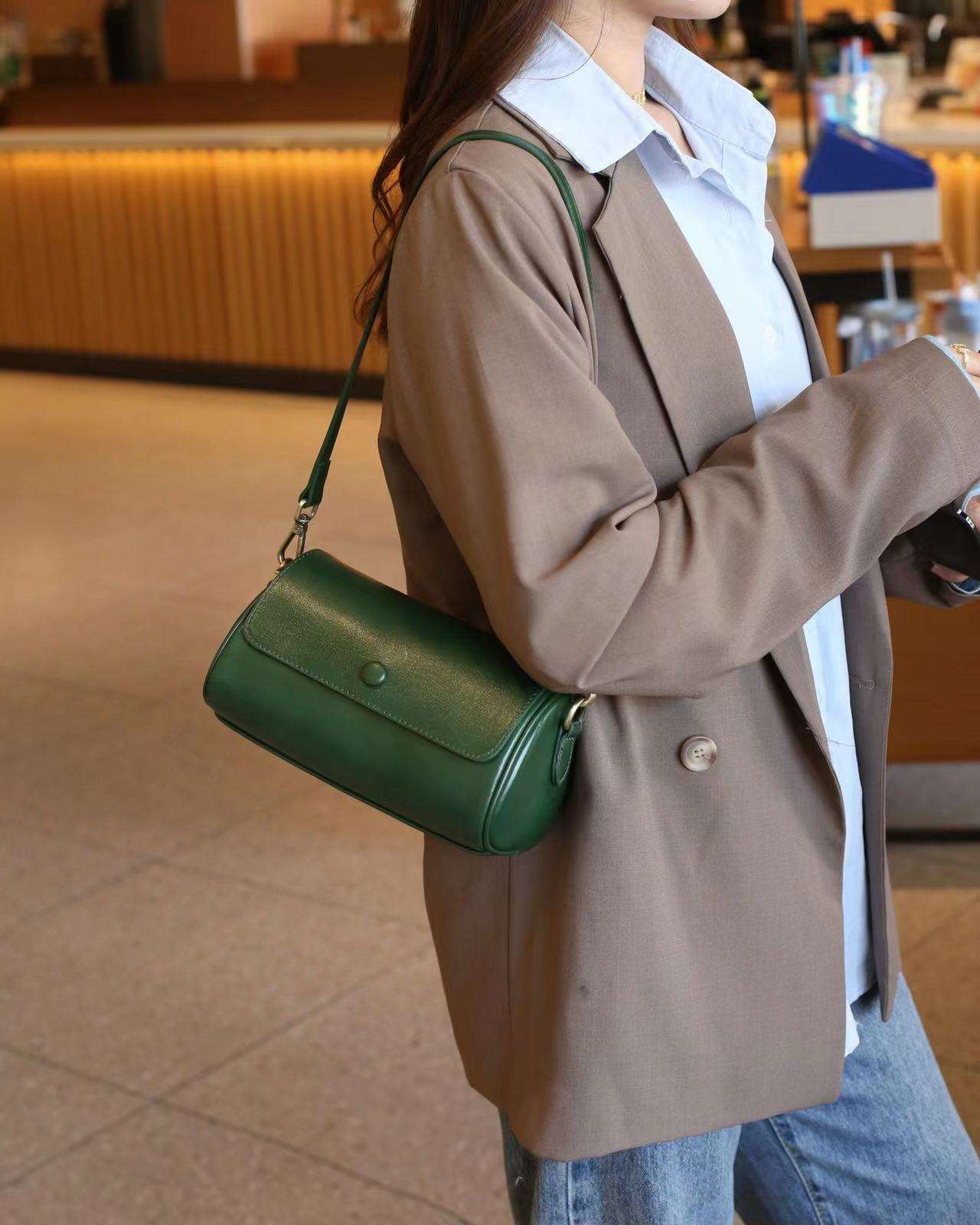 High-Quality Round Leather Shoulder Bag woyaza