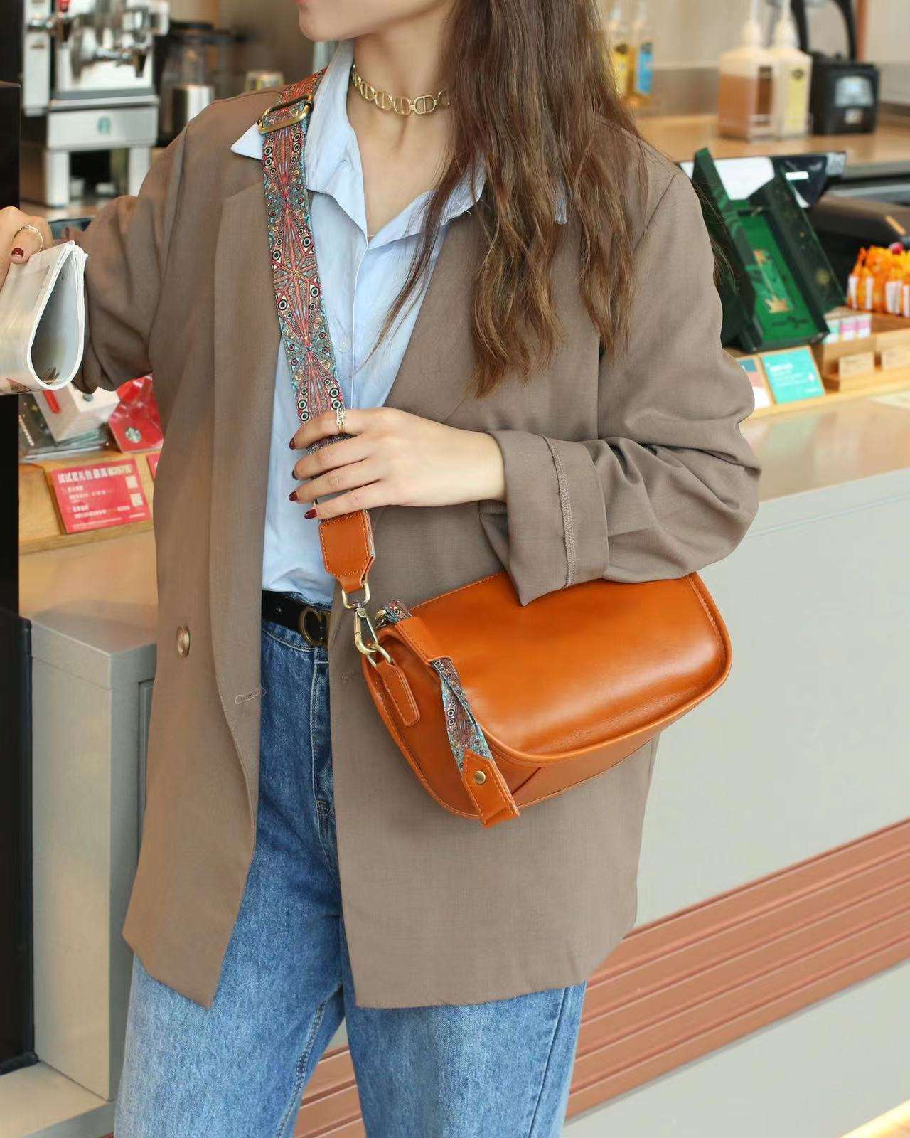 Stylish Women's Shoulder Bag High-quality Soft Leather Elegant Design woyaza