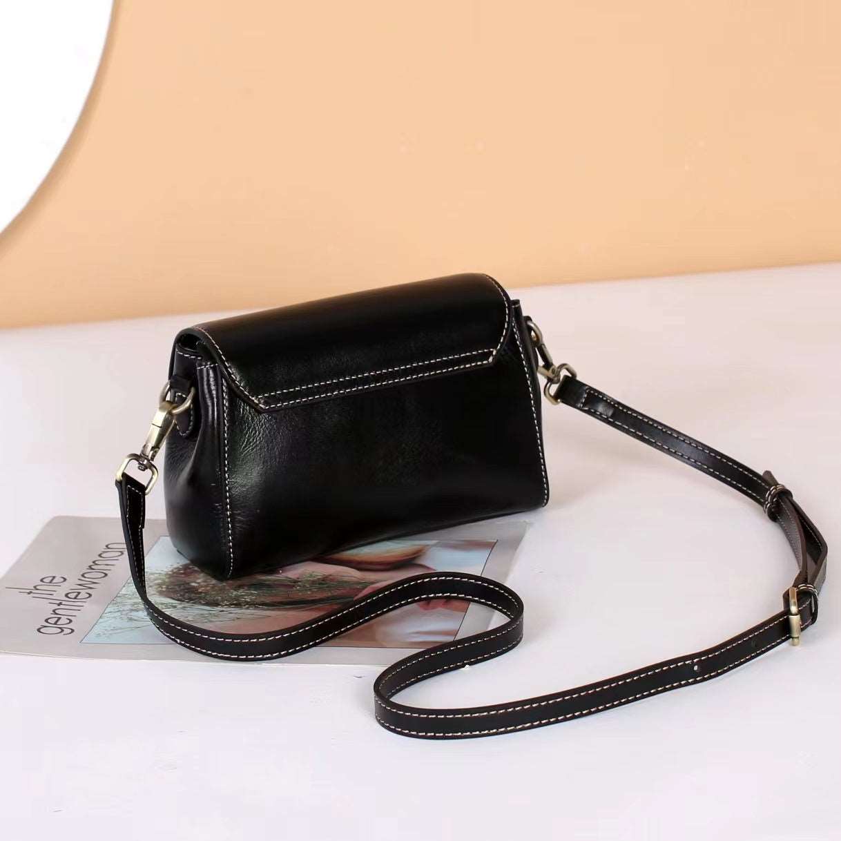 Handcrafted Ladies' Fashion Leather Crossbody Handbag woyaza