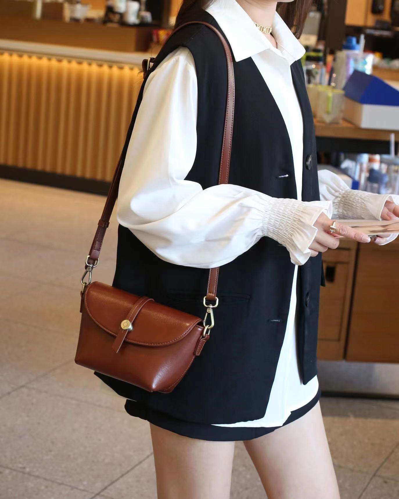 Stylish Ladies' Real Leather Sling Bag woyaza