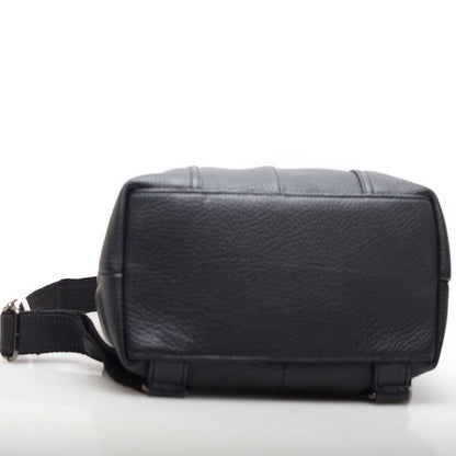 Fashionable Leather Travel Backpack for Women woyaza