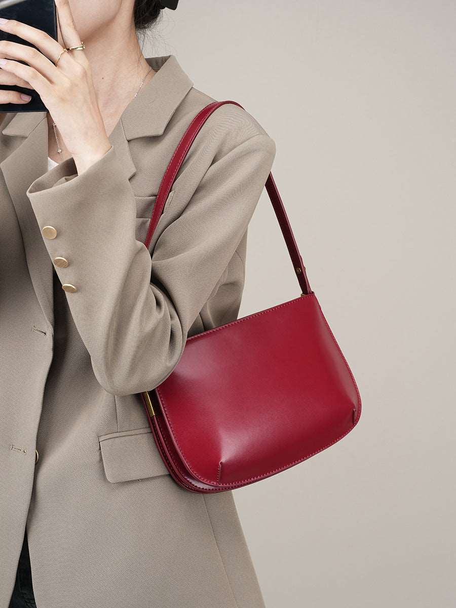 Graceful Genuine Leather Single Shoulder Bags