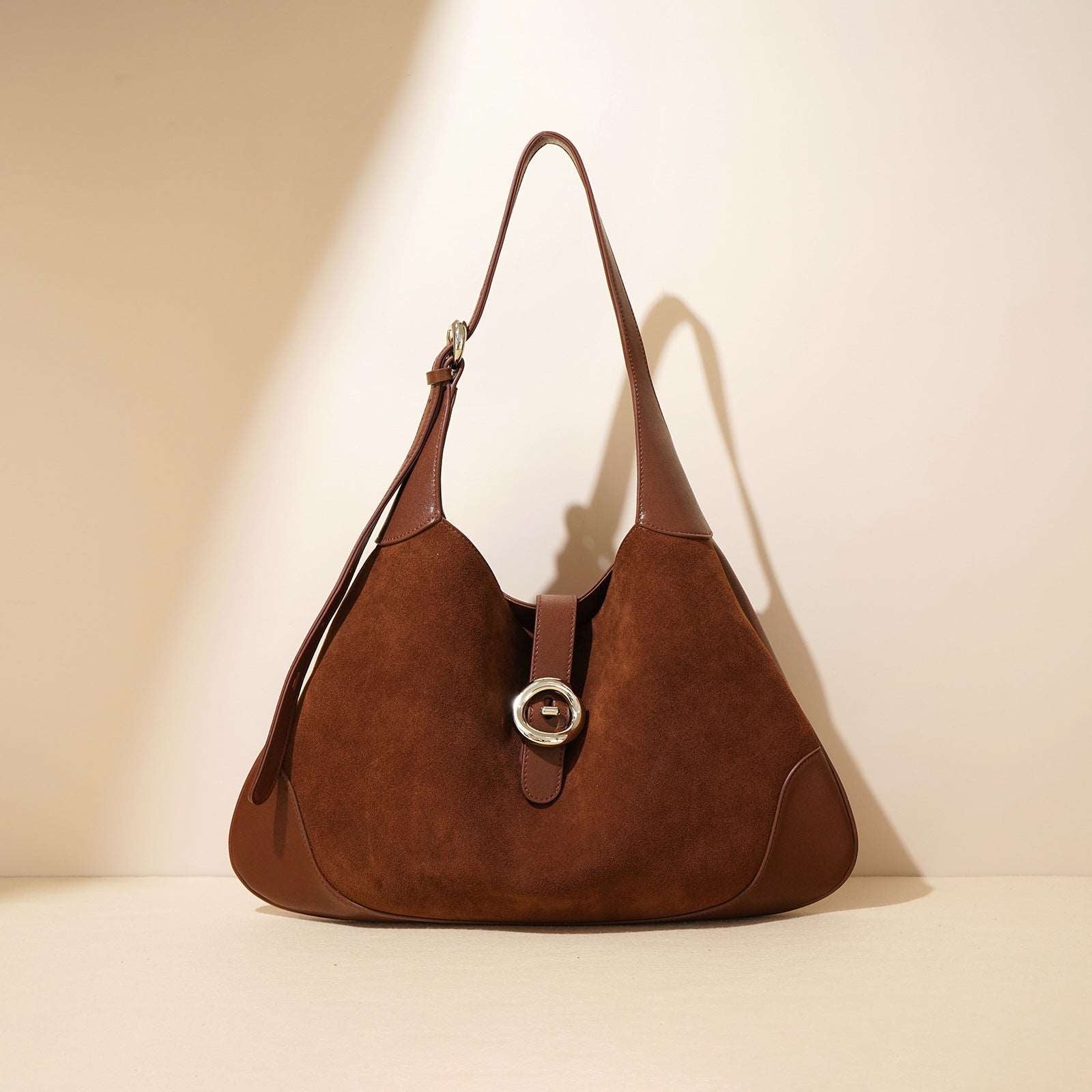 High-Quality Leather Handbag for Work and Casual Outings