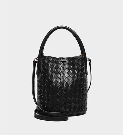 Elegant Bucket Bag with Leather and Drawstring Design