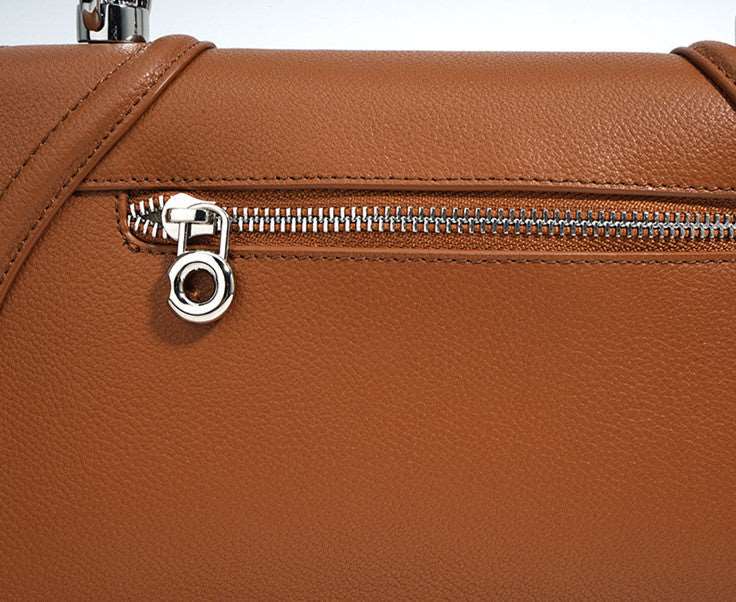 Trendy Genuine Leather Saddle Bag for Women, Perfect for Casual Outfits