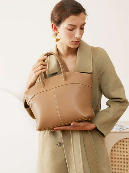 Fashionable Leather Shoulder Handbag