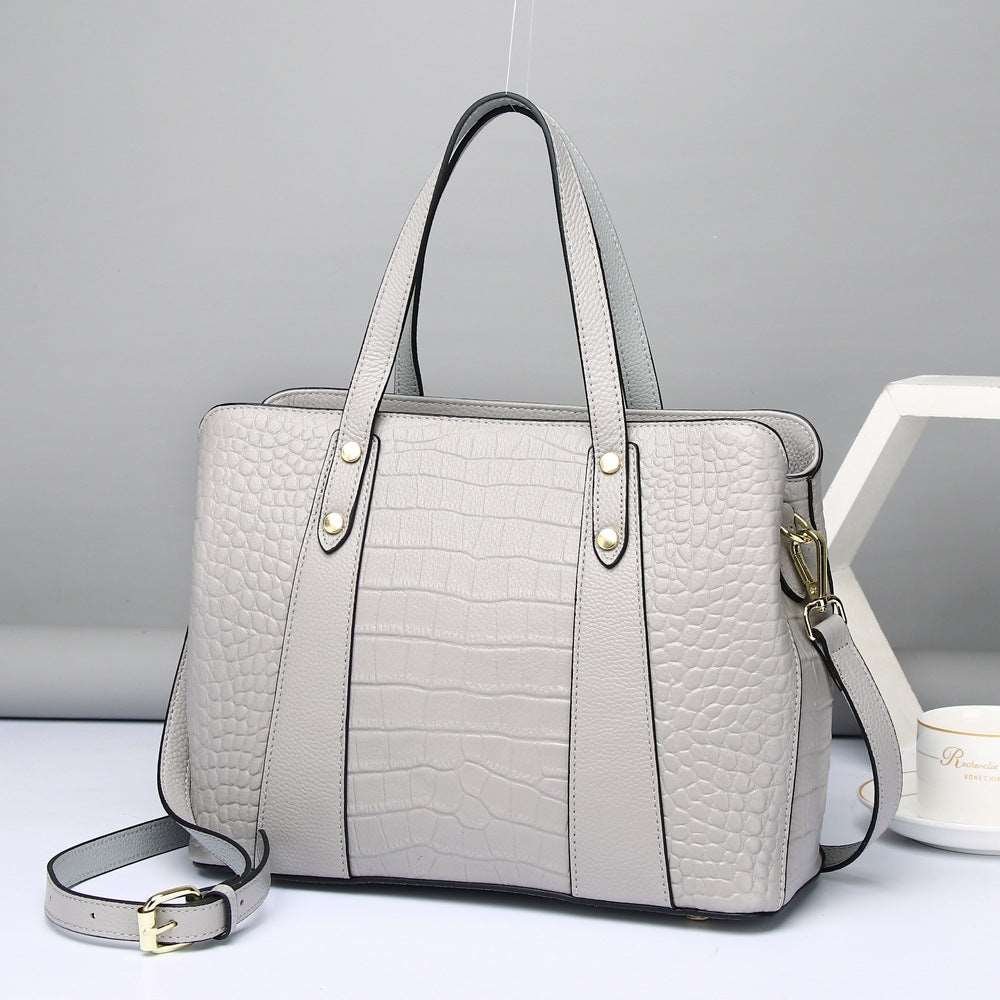 High-Quality Leather Professional Women's Tote Bag Commuter Bag Woyaza