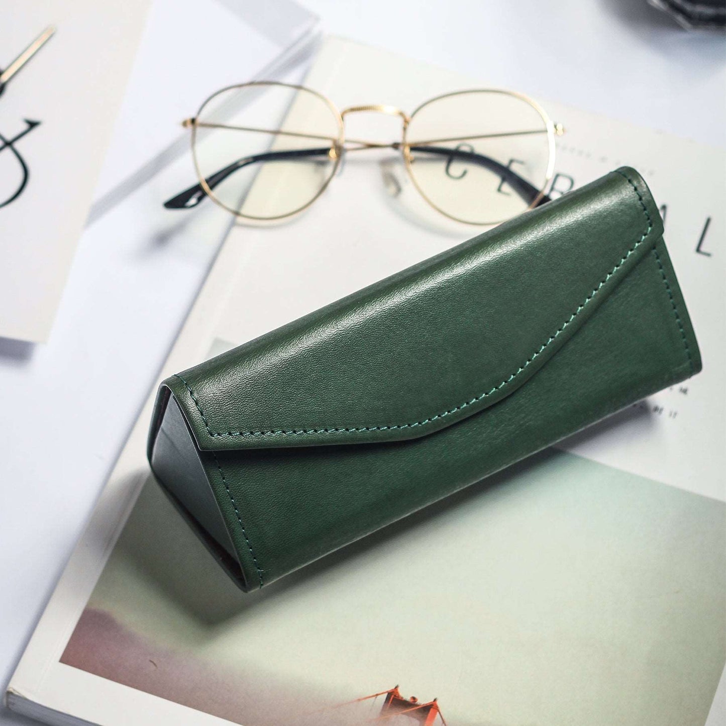 Premium Leather Eyewear Box woyaza