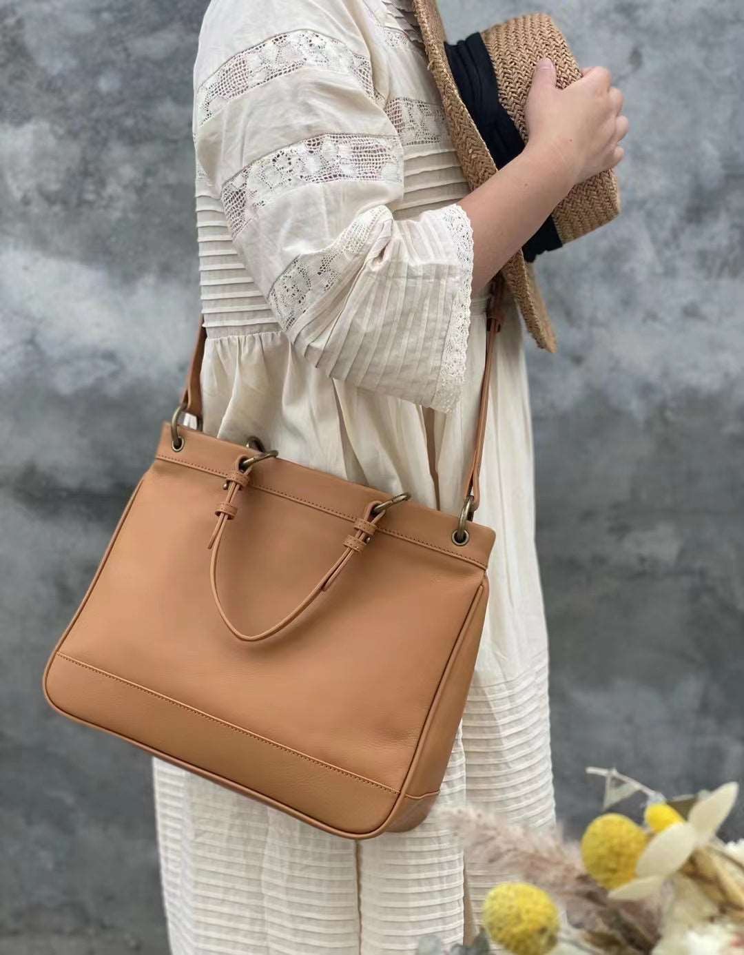 Elegant Women's Shoulder Handbag woyaza