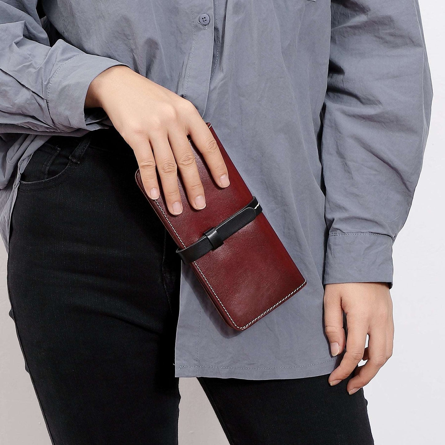 Women's Handcrafted Leather Clutch Wallet Woyaza