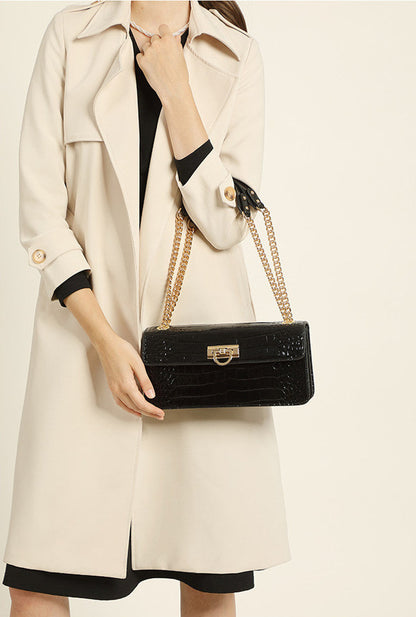 Fashionable Leather Handbag with Chain Strap