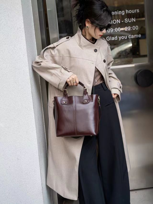 Classic Ladies' Leather Handbag woyaza