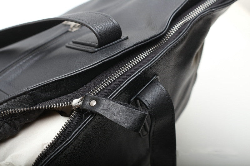 Classic Leather Handbag with Shoulder Strap woyaza