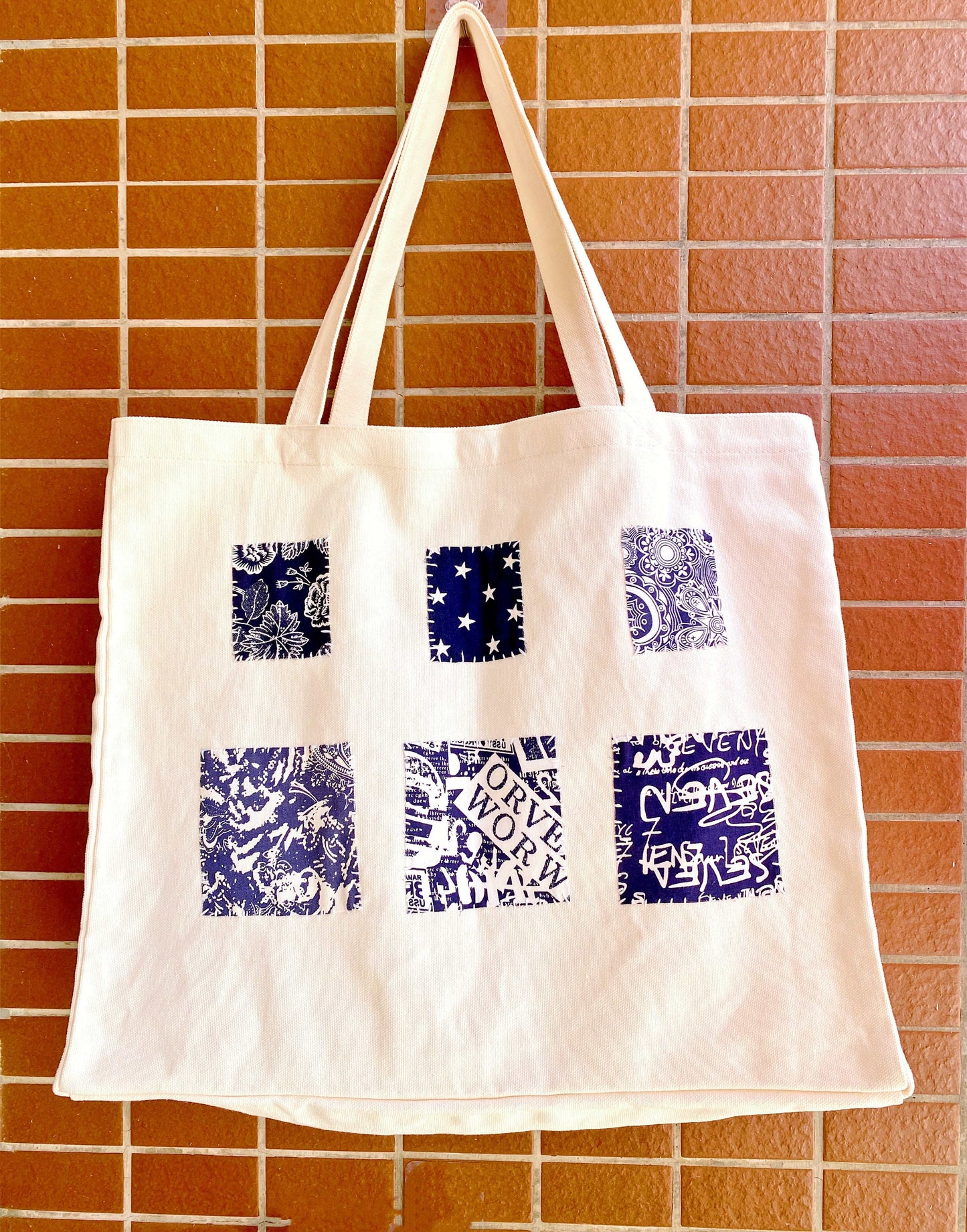 Bag suitable for gifting to practical lifestyle lovers