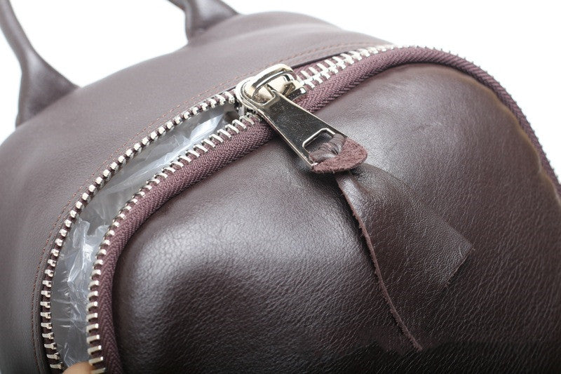 Sophisticated Women's Leather Backpack for Work and Play woyaza
