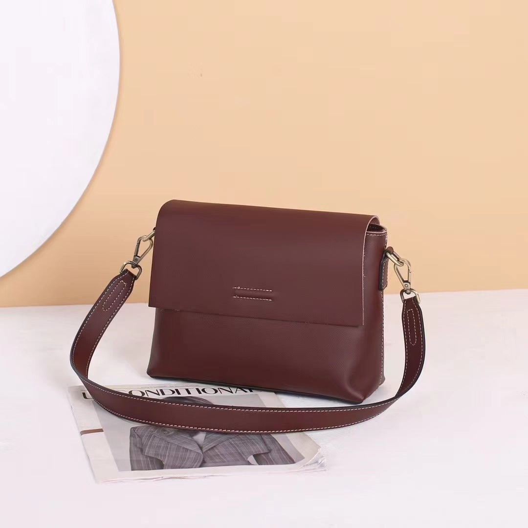 Fashion-Forward Genuine Leather Women's Shoulder Bag woyaza