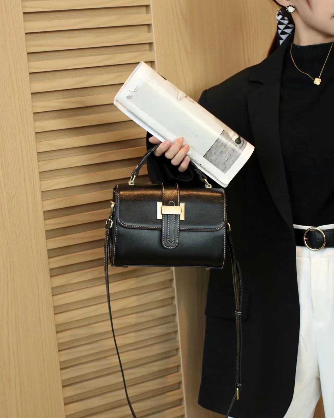Trendy Women's Genuine Leather Mini Handbag Crossbody Bag woyaza
