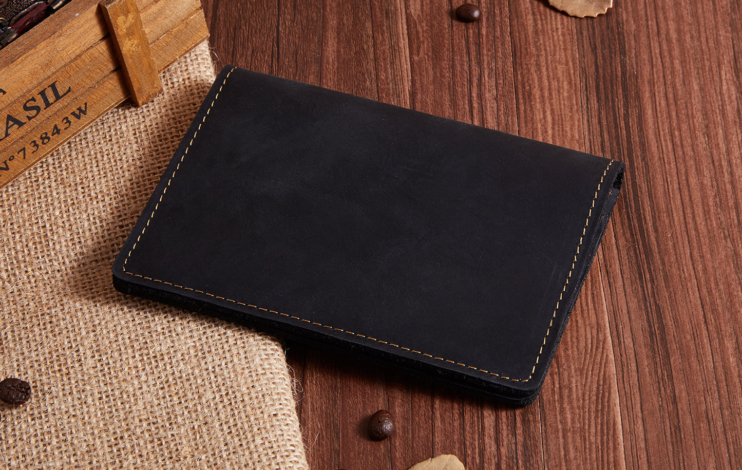 Vintage-inspired Leather Passport Cardholder woyaza