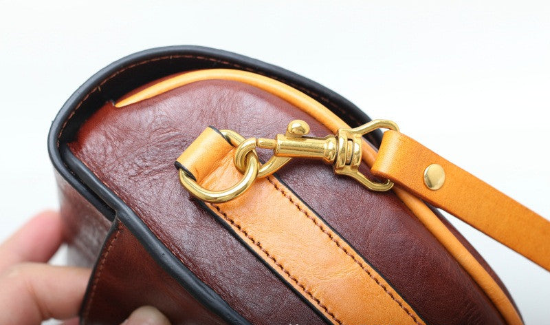Exquisite Vintage Leather Crossbody Saddle Bag woyaza