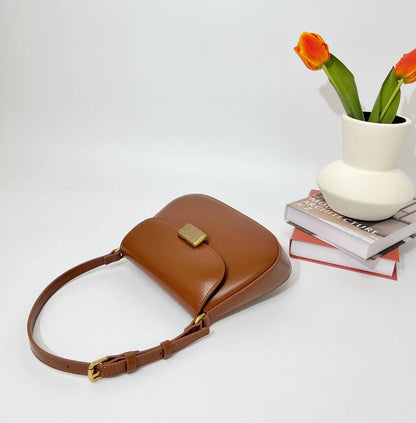 High-Quality Fashionable Horse-Inspired Handbag woyaza