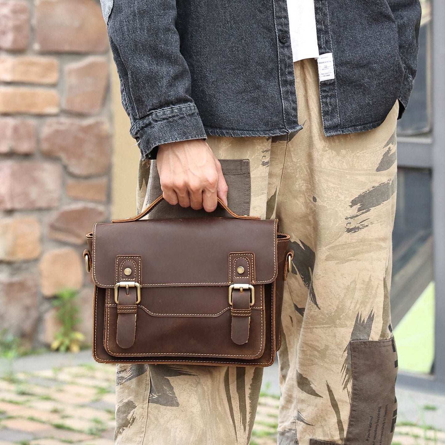 Timeless Leather Courier Bag for Professionals woyaza