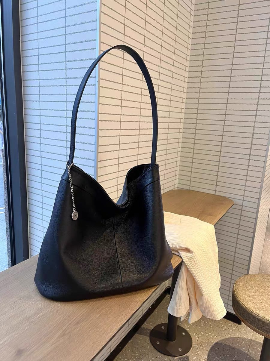 Elegant Leather Tote with Removable Shoulder Strap for Office and Casual Days