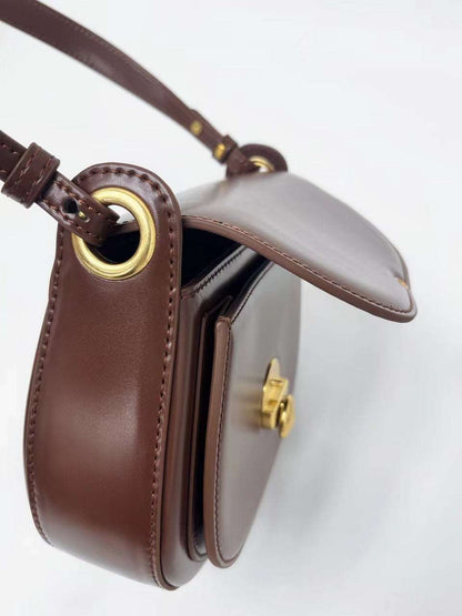 Classic Design Women's Fashion Horse Saddle Shoulder Bag in Leather woyaza