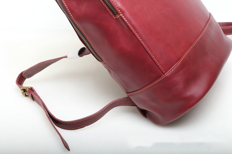 Modern Style Women's Leather Travel Backpack Woyaza