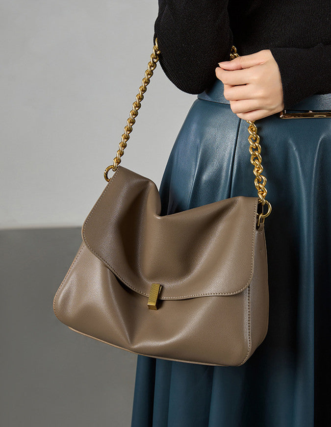 Versatile Leather Shoulder Bag with Chain and Flap