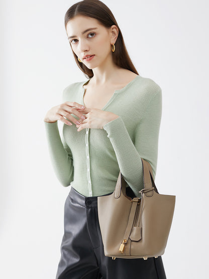 Comfortable Soft Leather Bucket Bag for Work and Leisure