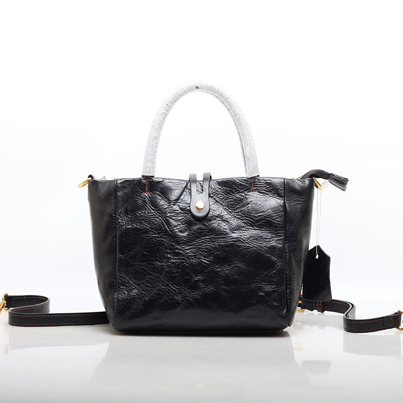 Luxurious Leather Shoulder Bag for Women Woyaza