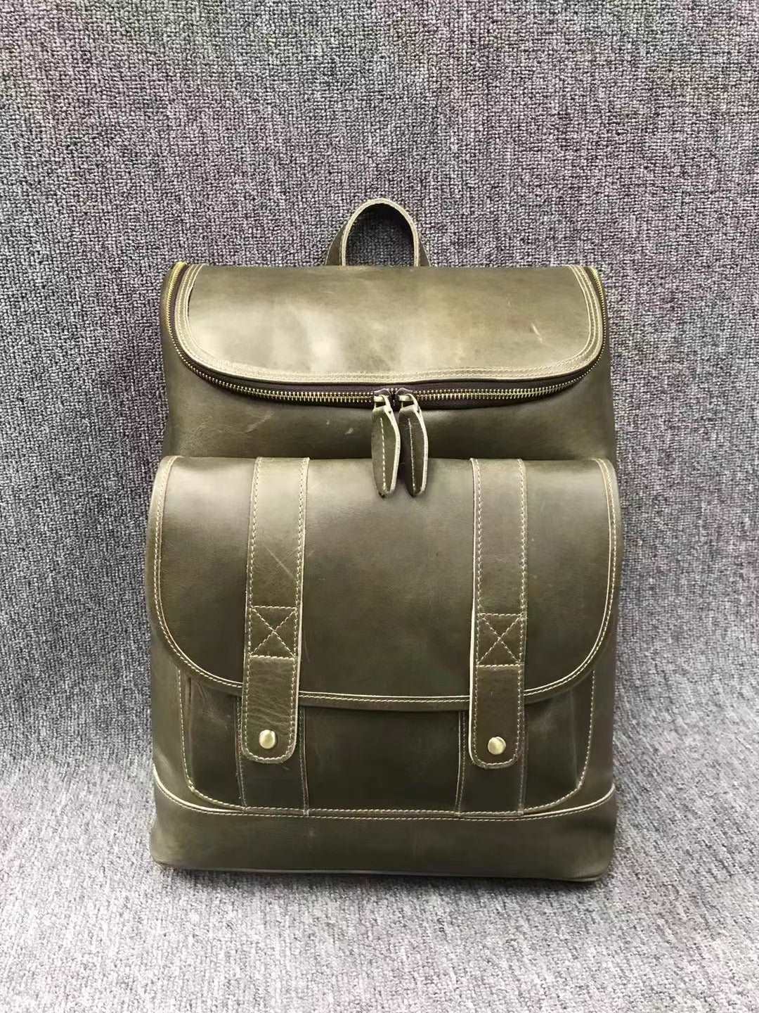 Sleek Vintage Leather Men's Travel Backpack woyaza