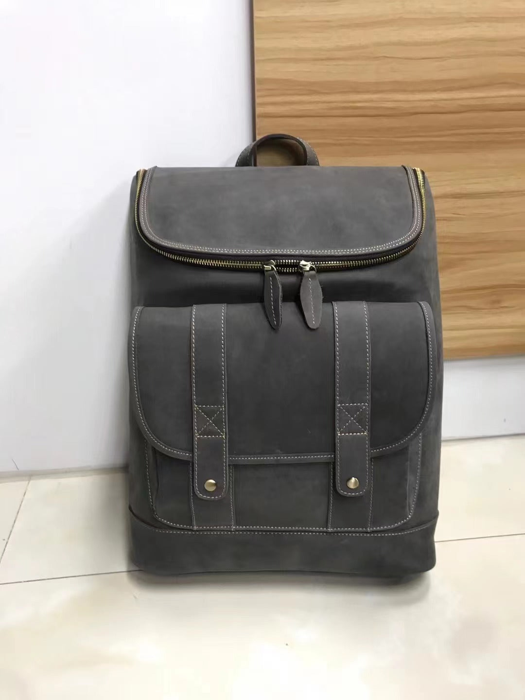 Fashionable Genuine Leather Men's Travel Backpack woyaza