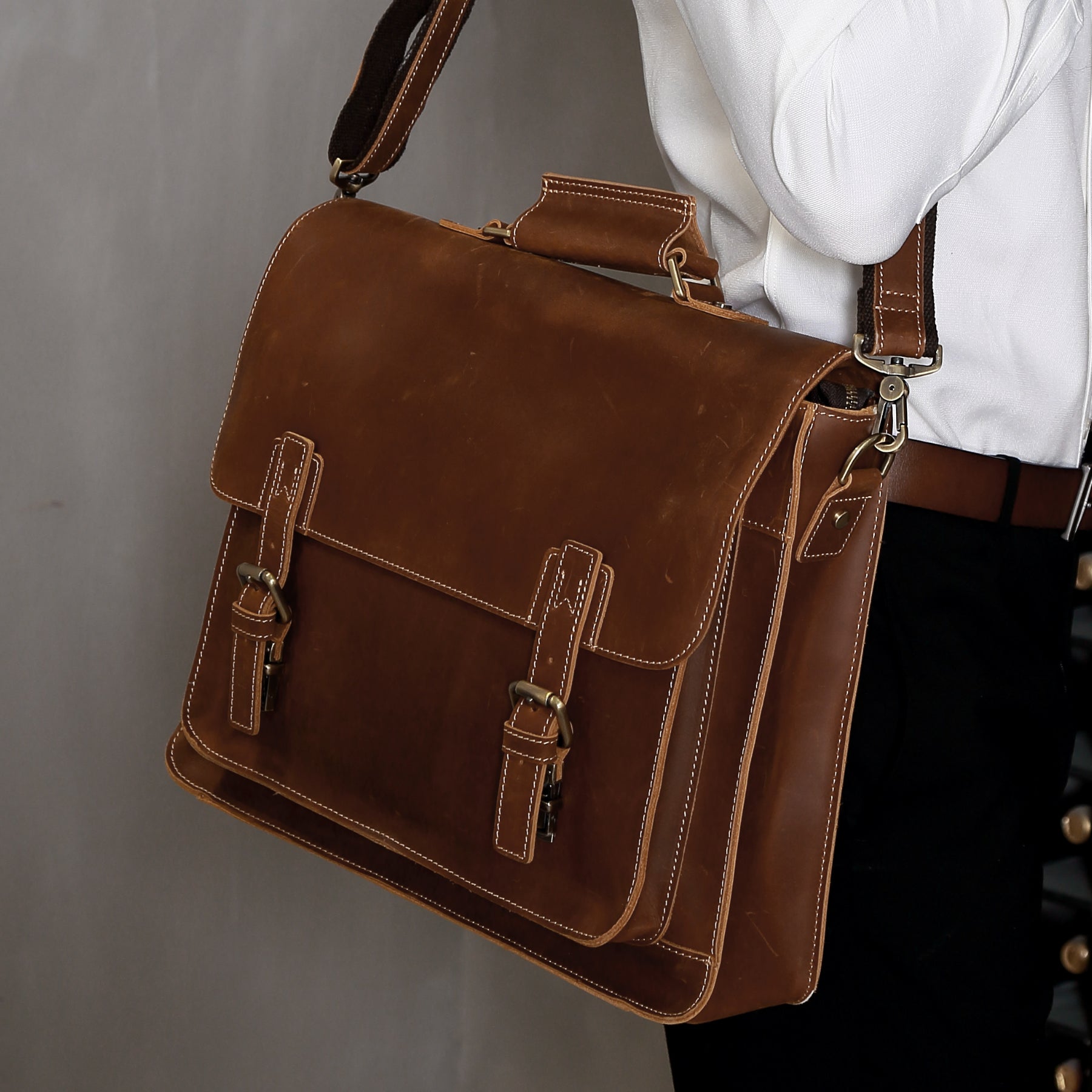 Executive Leather Shoulder Messenger Bag woyaza