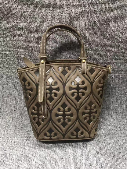 Timeless Vintage Leather Shoulder Bag with Embossed Detail woyaza